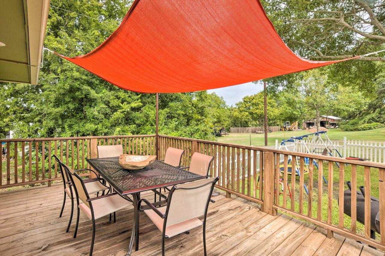 The Gathering Place Brenham Home On 6 Acres Kültér fotó