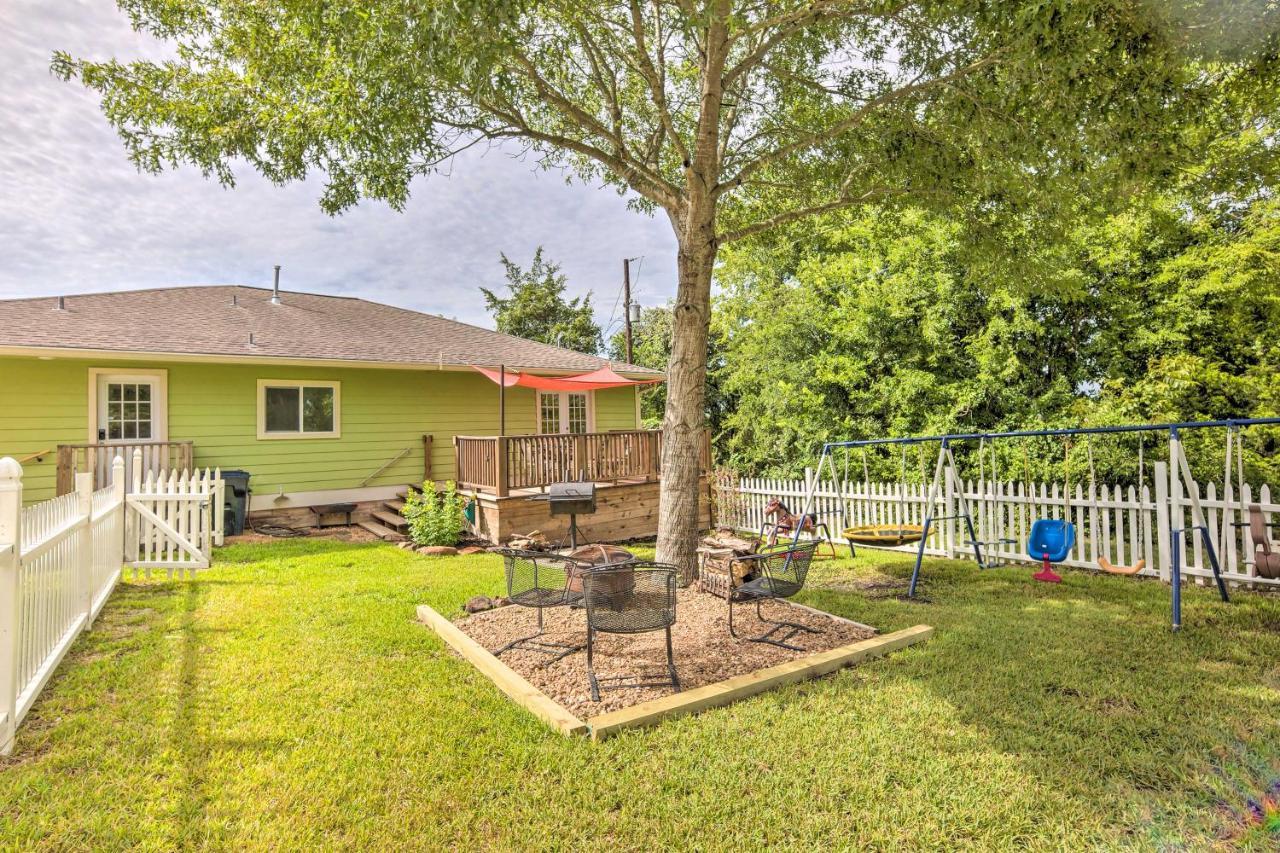 The Gathering Place Brenham Home On 6 Acres Kültér fotó